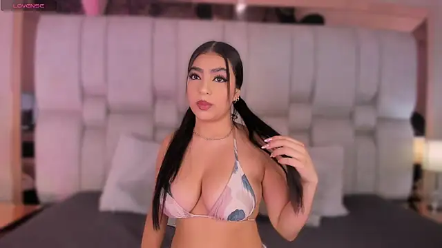 Snapshot of BelaCox_ chatting on September 2025 11:50:02 AM BelaCox online show from September 2025 11:50:02 AM