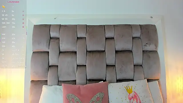 HarleyQueen666 online show from October 2025 10:46:01 AM