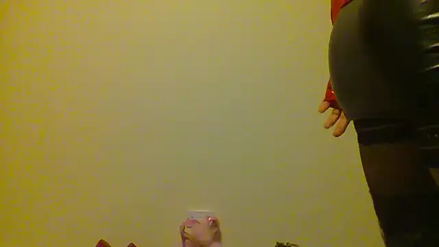 Snapshot of unforgettable_dirty_slut chatting on December 2025 10:04:01 PM unforgettable dirty slut online show from December 2025 10:04:01 PM