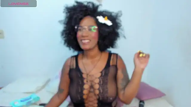 Snapshot of Brandy_brown_ chatting on December 2025 11:25:02 PM Brandy brown online show from December 2025 11:25:02 PM