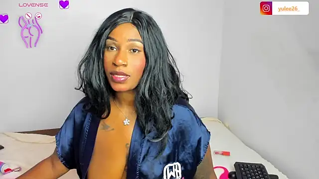 Snapshot of Brandy_brown_ chatting on October 2025 11:38:02 PM Brandy brown online show from October 2025 11:38:02 PM