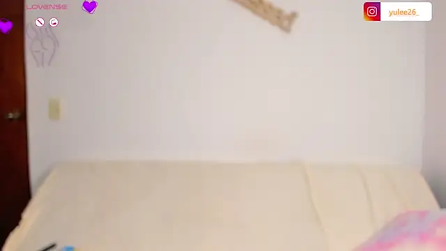 Snapshot of Brandy_brown_ chatting on September 2025 12:31:02 AM Brandy brown online show from September 2025 12:31:02 AM