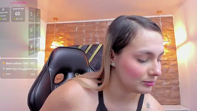 Emmaa white  online show from March 2026 05:14:01 PM