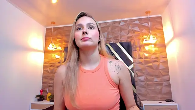 Emmaa white  online show from September 2025 05:19:02 PM