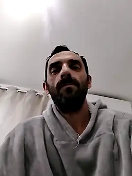 hotmen83 online show from October 2025 11:22:02 AM