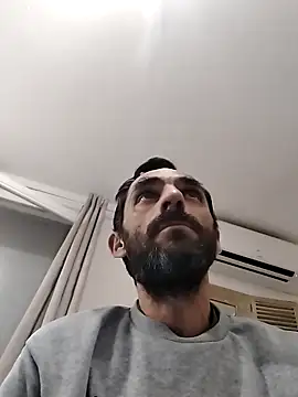 hotmen83 online show from October 2025 10:49:02 PM