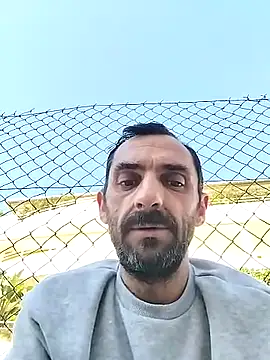 hotmen83 online show from October 2025 09:22:02 AM