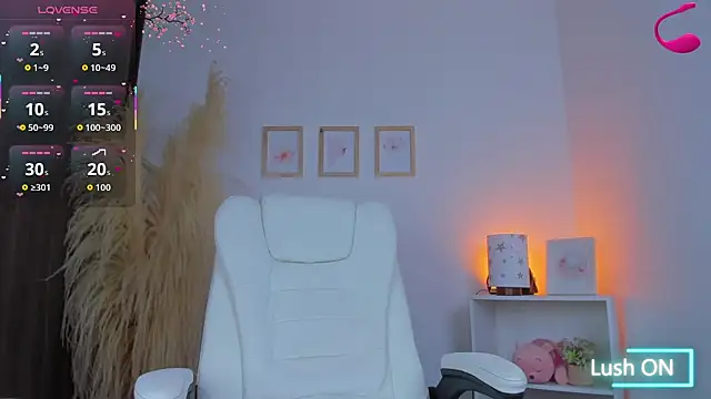 Snapshot of shannel_moss__ chatting on November 2025 11:19:02 PM shannel moss online show from November 2025 11:19:02 PM