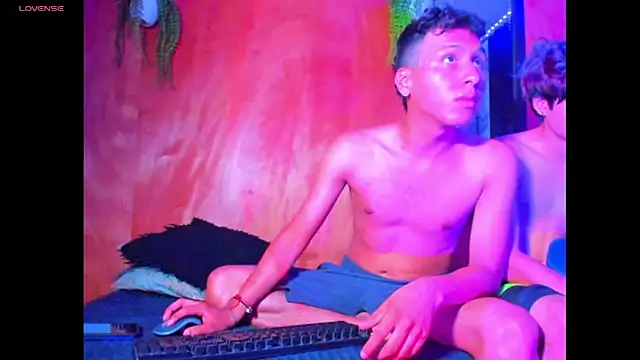 spicy adonhis online show from February 2026 01:24:02 PM