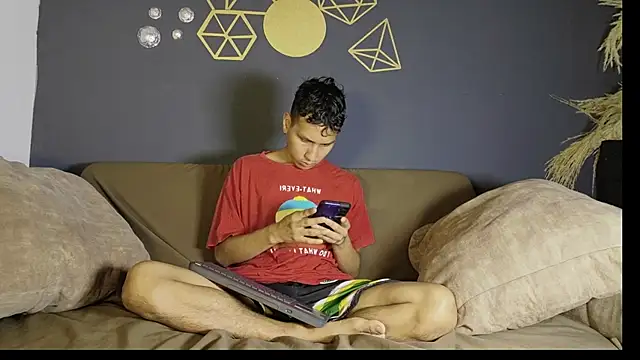 spicy adonhis online show from April 2026 01:36:02 PM