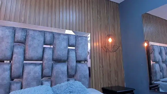 owen  johnson online show from December 2025 11:59:02 AM