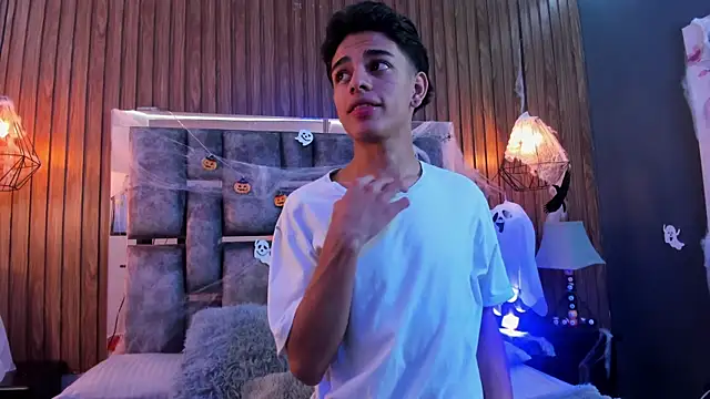 owen  johnson online show from November 2025 11:48:03 AM