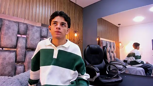 owen  johnson online show from February 2026 12:05:02 PM