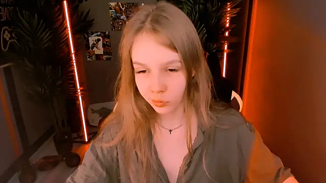 Selen hells weet online show from October 2025 03:59:02 PM