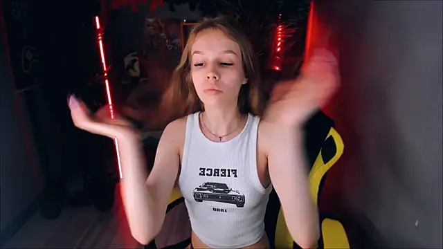 Selen hells weet online show from September 2025 06:03:02 PM