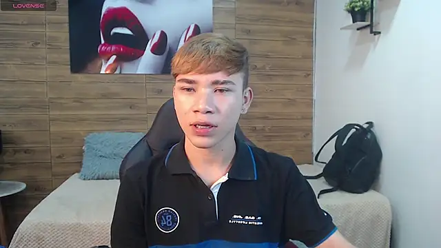 nathanclay online show from February 2026 03:28:01 AM