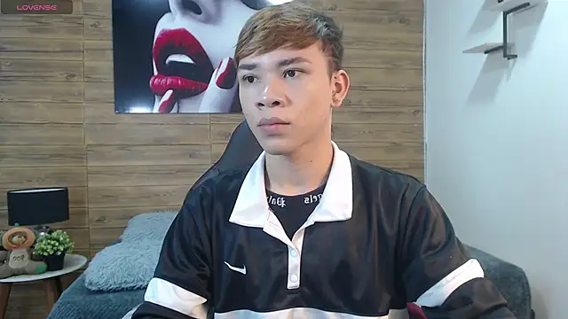 nathanclay online show from March 2026 04:58:02 AM