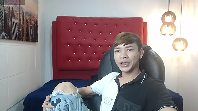 nathanclay online show from November 2025 01:11:02 PM