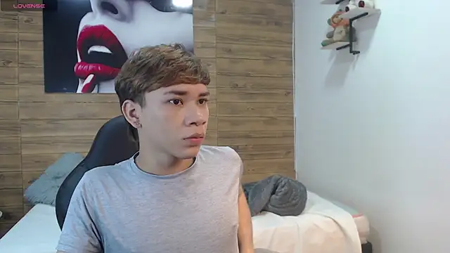 nathanclay online show from April 2026 03:19:01 AM