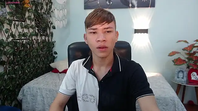 nathanclay online show from September 2025 12:49:01 PM