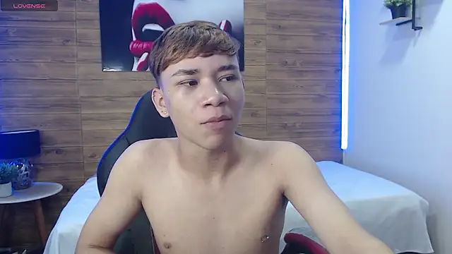 nathanclay online show from March 2026 03:22:01 AM