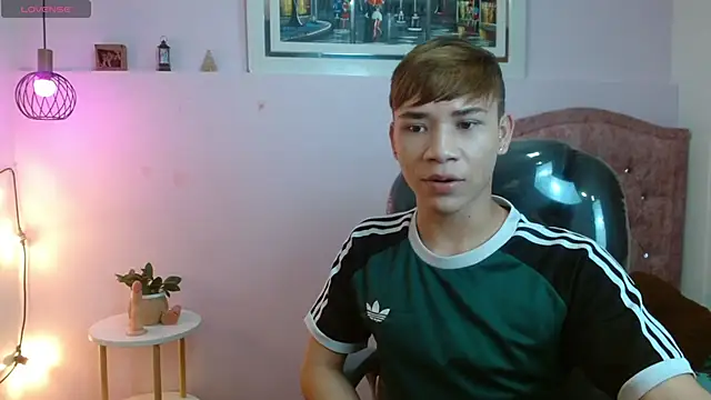 nathanclay online show from November 2025 02:59:01 AM