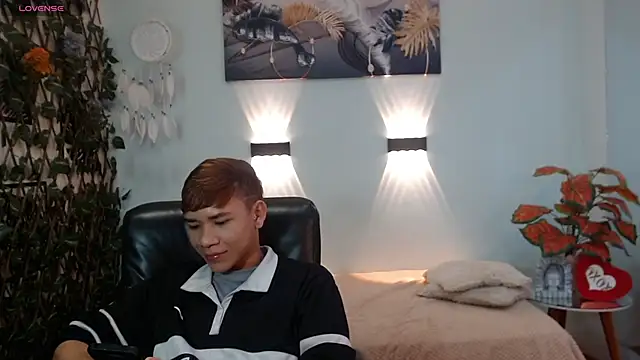 nathanclay online show from December 2025 03:28:02 AM