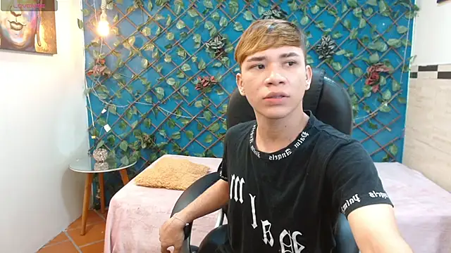 nathanclay online show from March 2026 04:01:01 PM