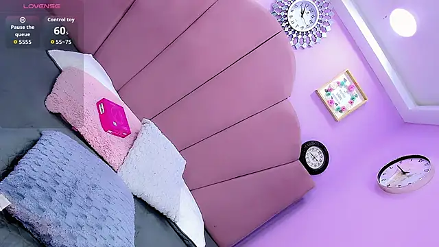 Babyuriel211 online show from November 2025 05:22:01 AM