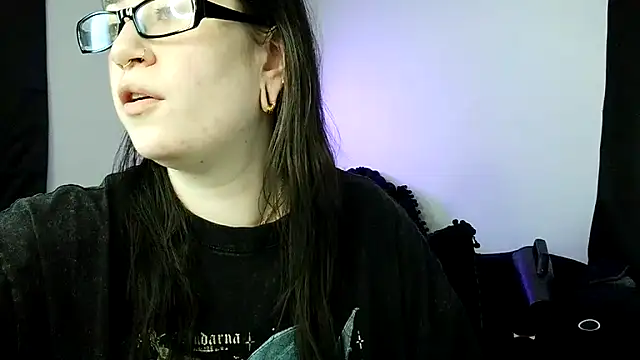 HarleyDemon666 online show from April 2026 07:38:02 PM