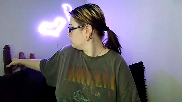 HarleyDemon666 online show from February 2026 07:57:01 PM