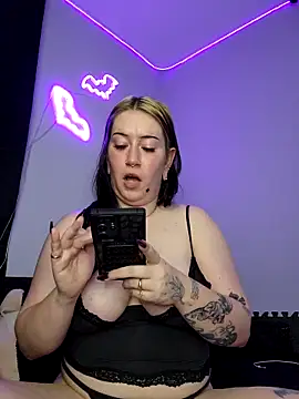 HarleyDemon666 online show from November 2025 12:36:02 AM