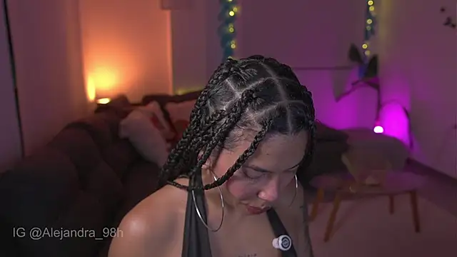 kyria 1 online show from December 2025 12:49:02 AM