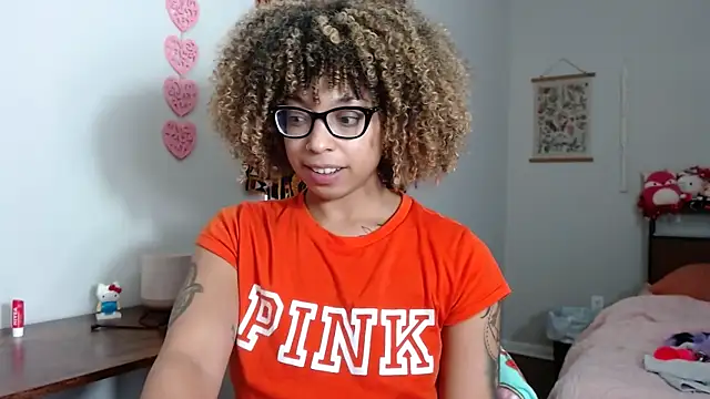 Snapshot of Cherribombzz chatting on February 2026 07:55:02 PM Cherribombzz online show from February 2026 07:55:02 PM