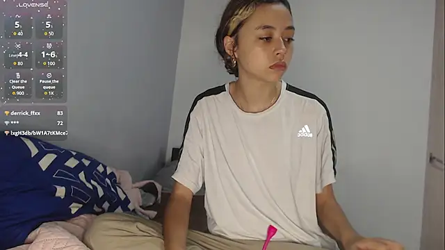 brisazanes online show from November 2025 07:18:01 PM