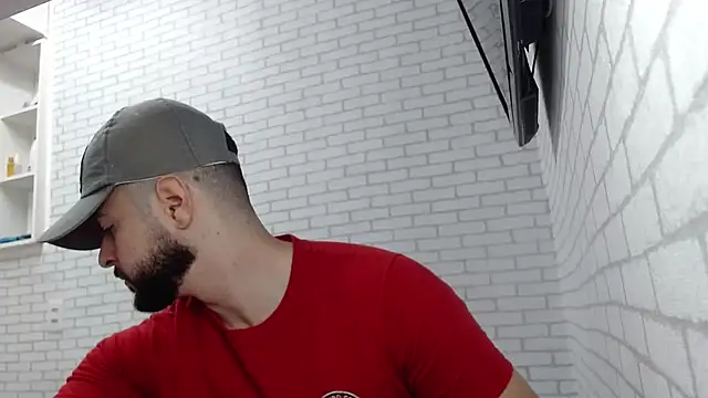 BombeiroHotx online show from December 2025 08:30:01 PM