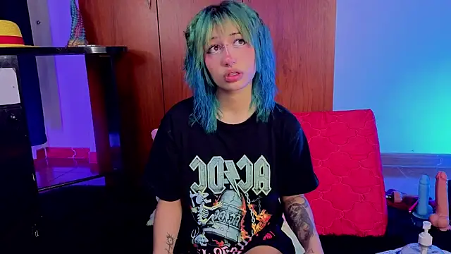 zoelight18 online show from April 2026 01:45:01 AM