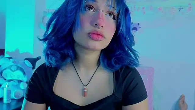 zoelight18 online show from January 2026 07:42:02 PM