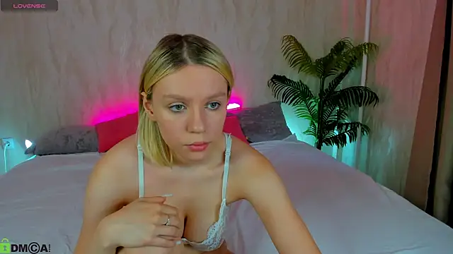 Casey Miller online show from October 2025 09:21:01 AM