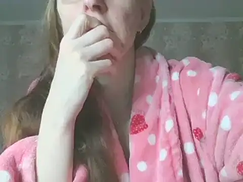 CandiCole online show from April 2026 05:52:02 AM