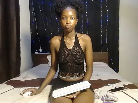 Snapshot of wild_smile chatting on October 2025 12:58:02 AM wild smile online show from October 2025 12:58:02 AM
