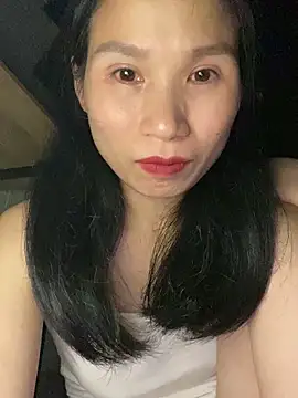 Snapshot of MinHiNi chatting on September 2025 07:29:02 PM MinHiNi online show from September 2025 07:29:02 PM