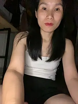 Snapshot of MinHiNi chatting on October 2025 04:31:02 PM MinHiNi online show from October 2025 04:31:02 PM