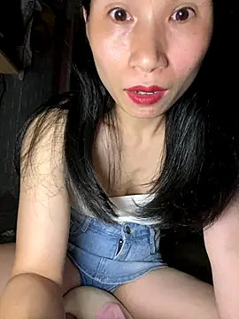 Snapshot of MinHiNi chatting on September 2025 07:15:02 AM MinHiNi online show from September 2025 07:15:02 AM