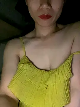 Snapshot of MinHiNi chatting on September 2025 04:36:02 PM MinHiNi online show from September 2025 04:36:02 PM