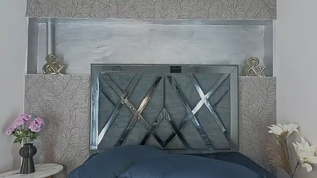 Snapshot of _DantFox_ chatting on December 2025 08:39:01 PM DantFox online show from December 2025 08:39:01 PM