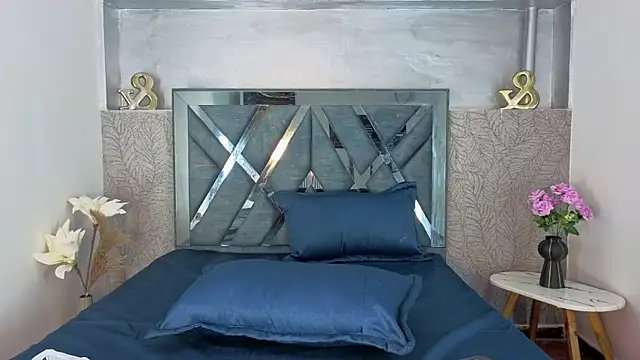 Snapshot of _DantFox_ chatting on December 2025 08:21:01 PM DantFox online show from December 2025 08:21:01 PM