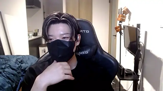 Mei-Tanaka online show from October 2025 03:02:02 PM