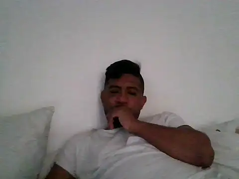 Snapshot of HRPEN chatting on November 2025 11:00:01 AM HRPEN online show from November 2025 11:00:01 AM