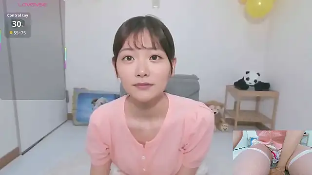 Snapshot of yuzukichi_jp chatting on September 2025 05:03:02 AM yuzukichi jp online show from September 2025 05:03:02 AM